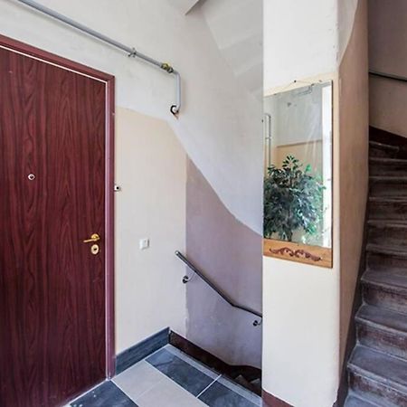 Modern & Spacious 80M2 Apartment In Riga Old Town Luaran gambar