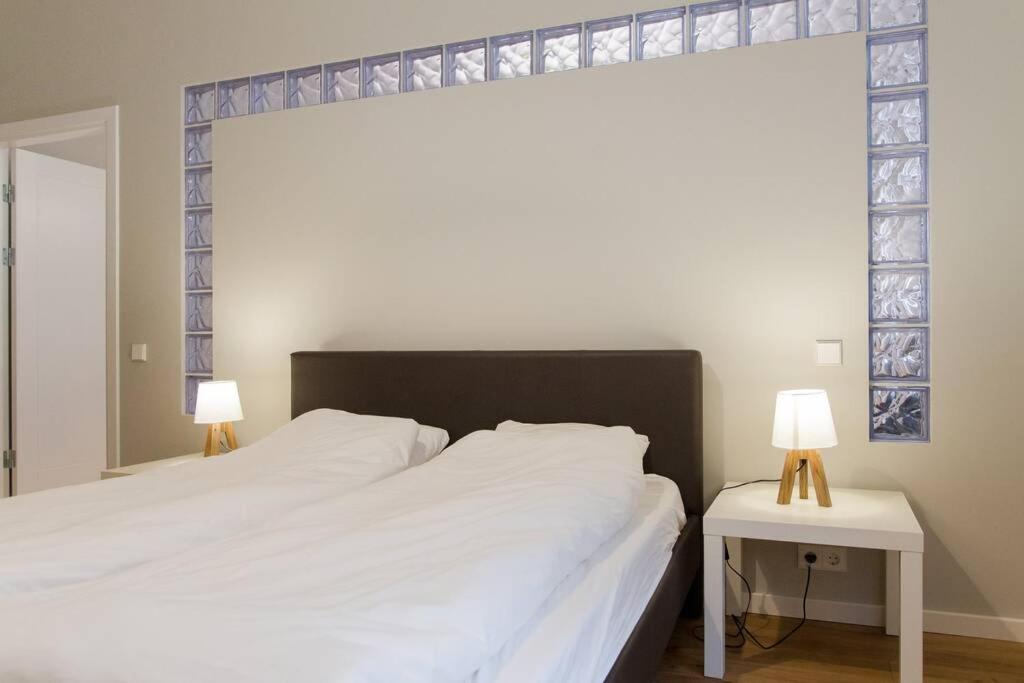 Modern & Spacious 80M2 Apartment In Riga Old Town Luaran gambar